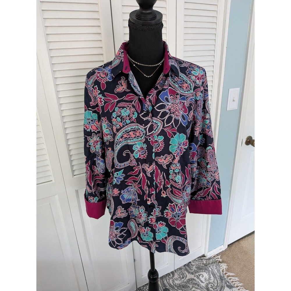 Chico's No Iron Shirt Women's S Chic Stretch Paisley Purple Navy Preppy Blouse